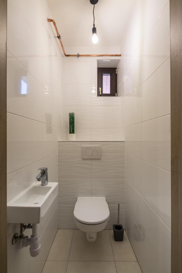 Stafetahaz Apartmanok Vác Buitenkant foto
