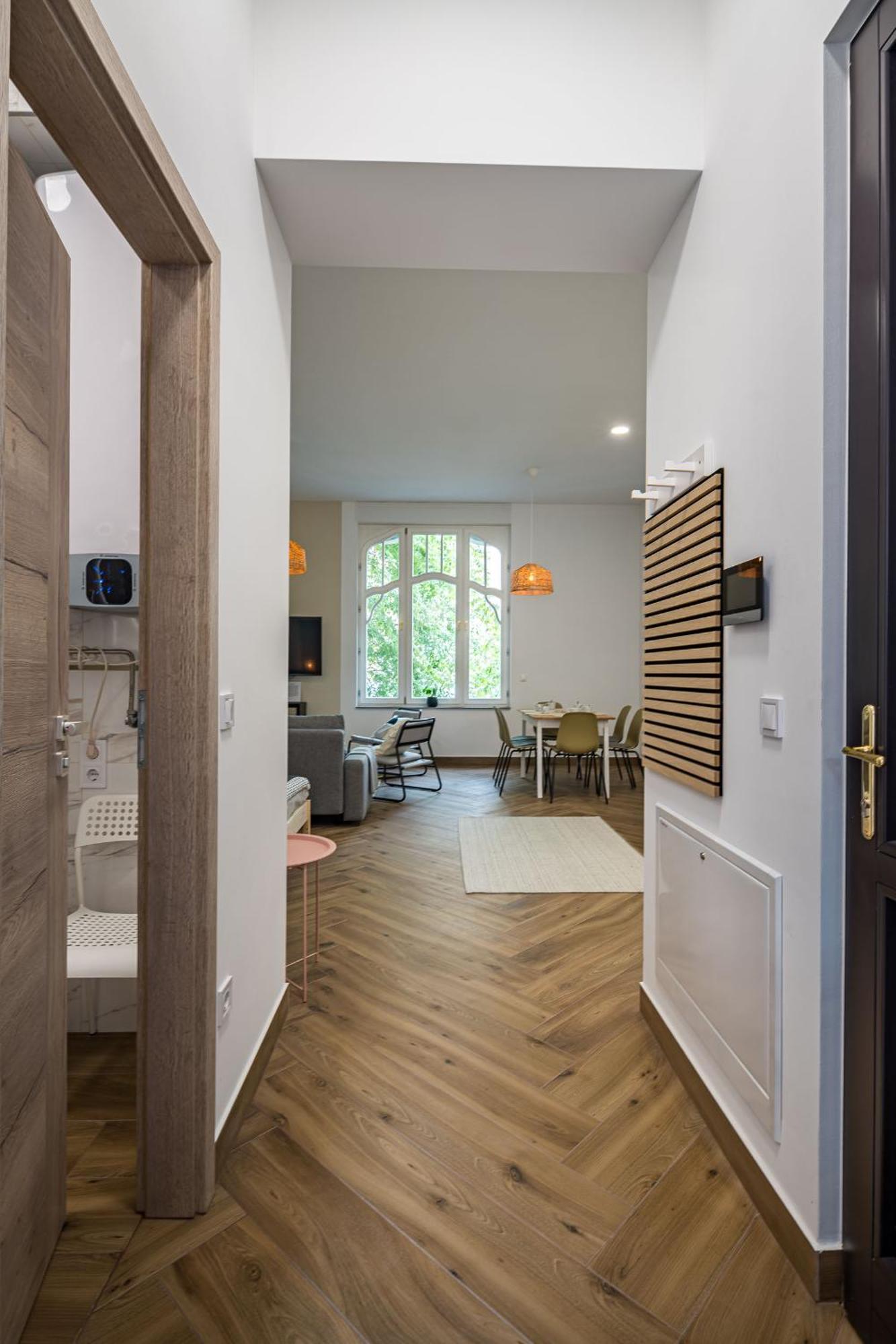 Stafetahaz Apartmanok Vác Buitenkant foto