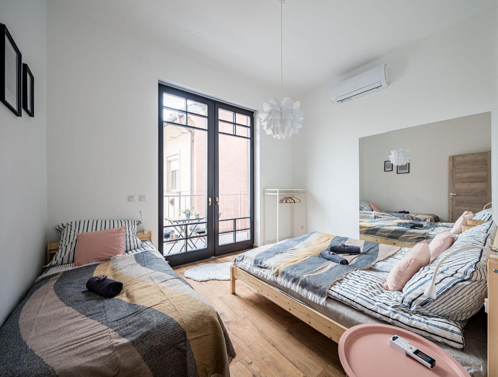 Stafetahaz Apartmanok Vác Buitenkant foto