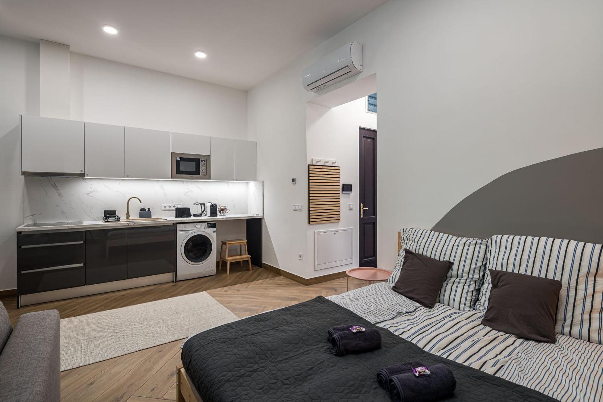 Stafetahaz Apartmanok Vác Buitenkant foto