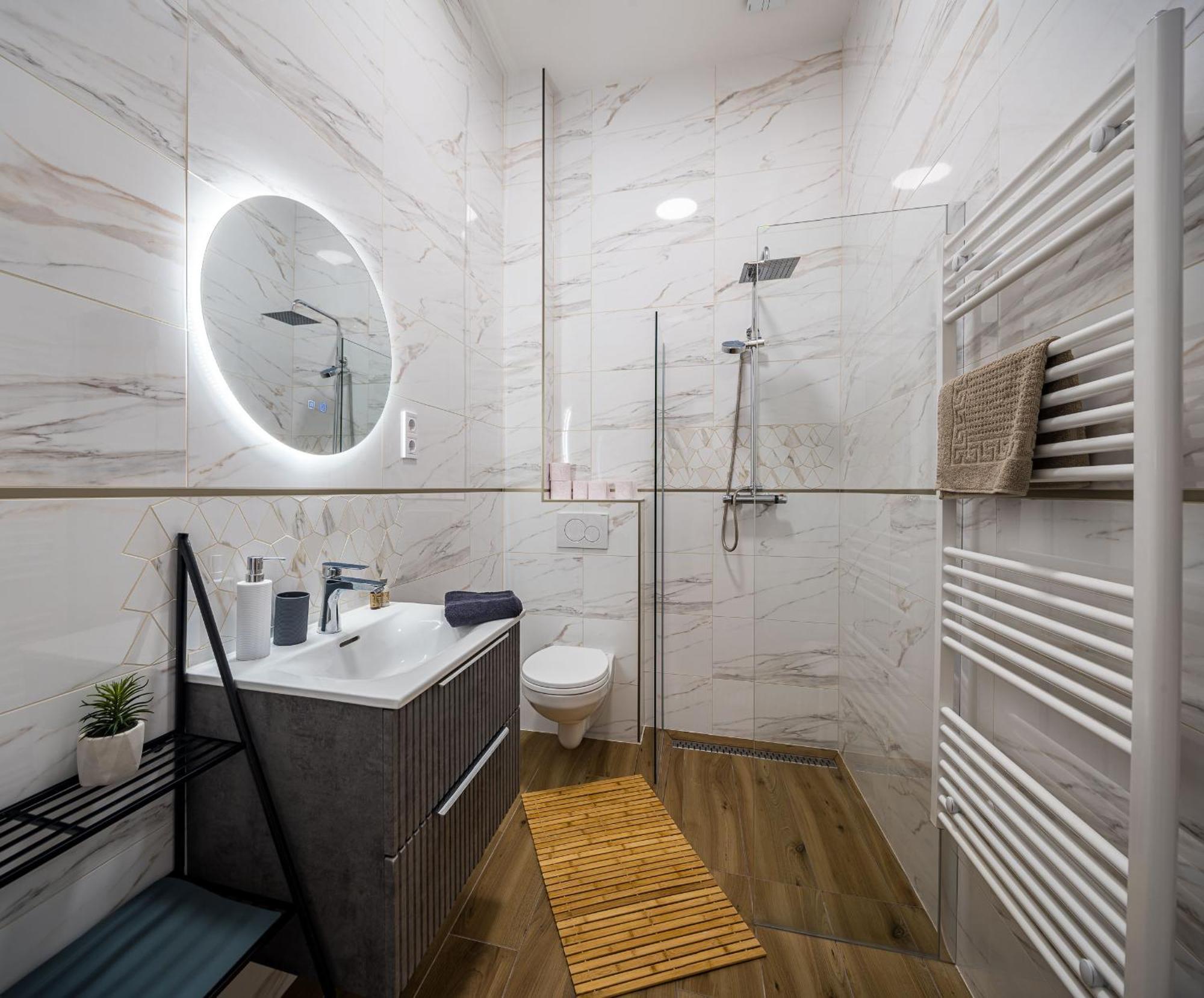 Stafetahaz Apartmanok Vác Buitenkant foto