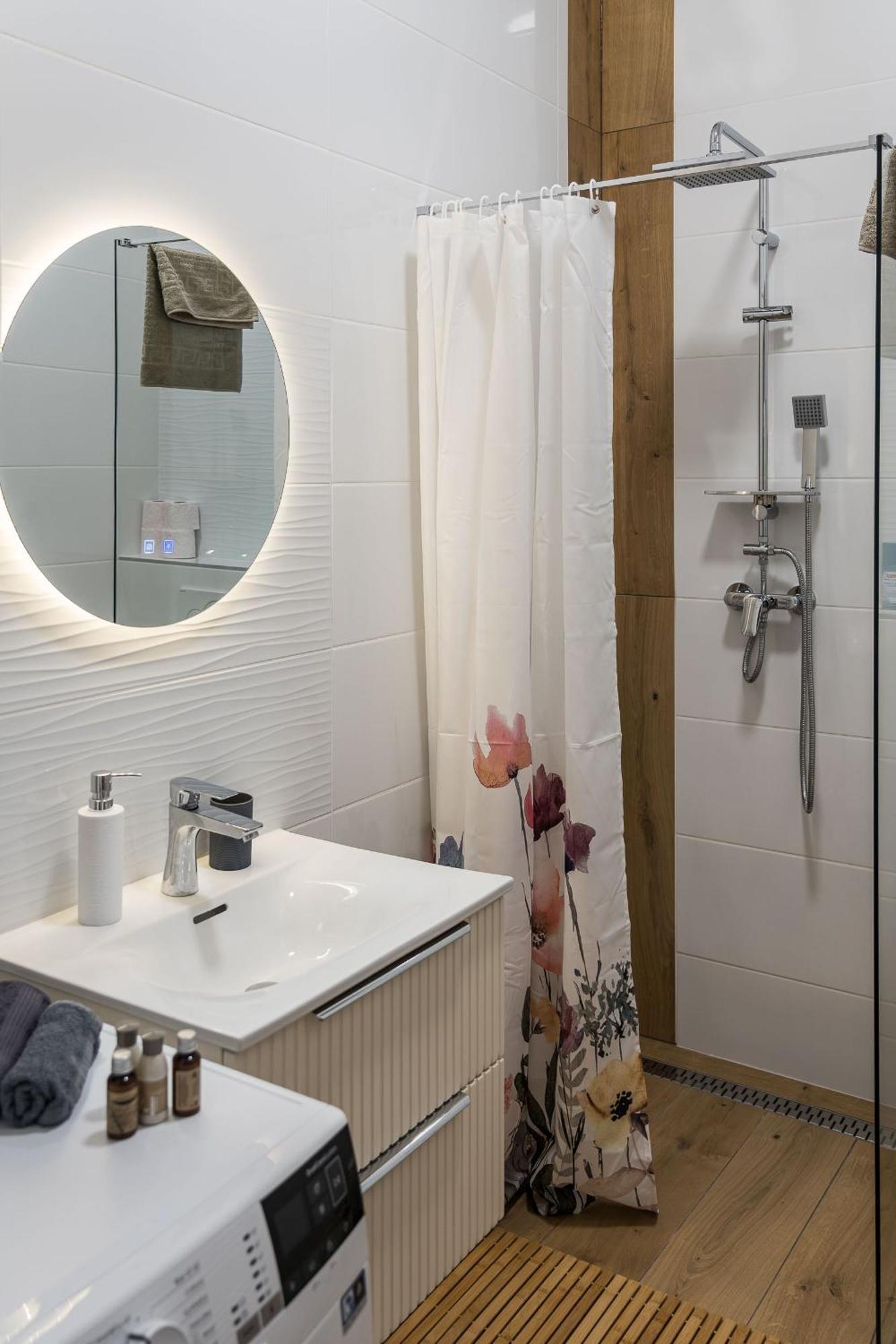Stafetahaz Apartmanok Vác Buitenkant foto