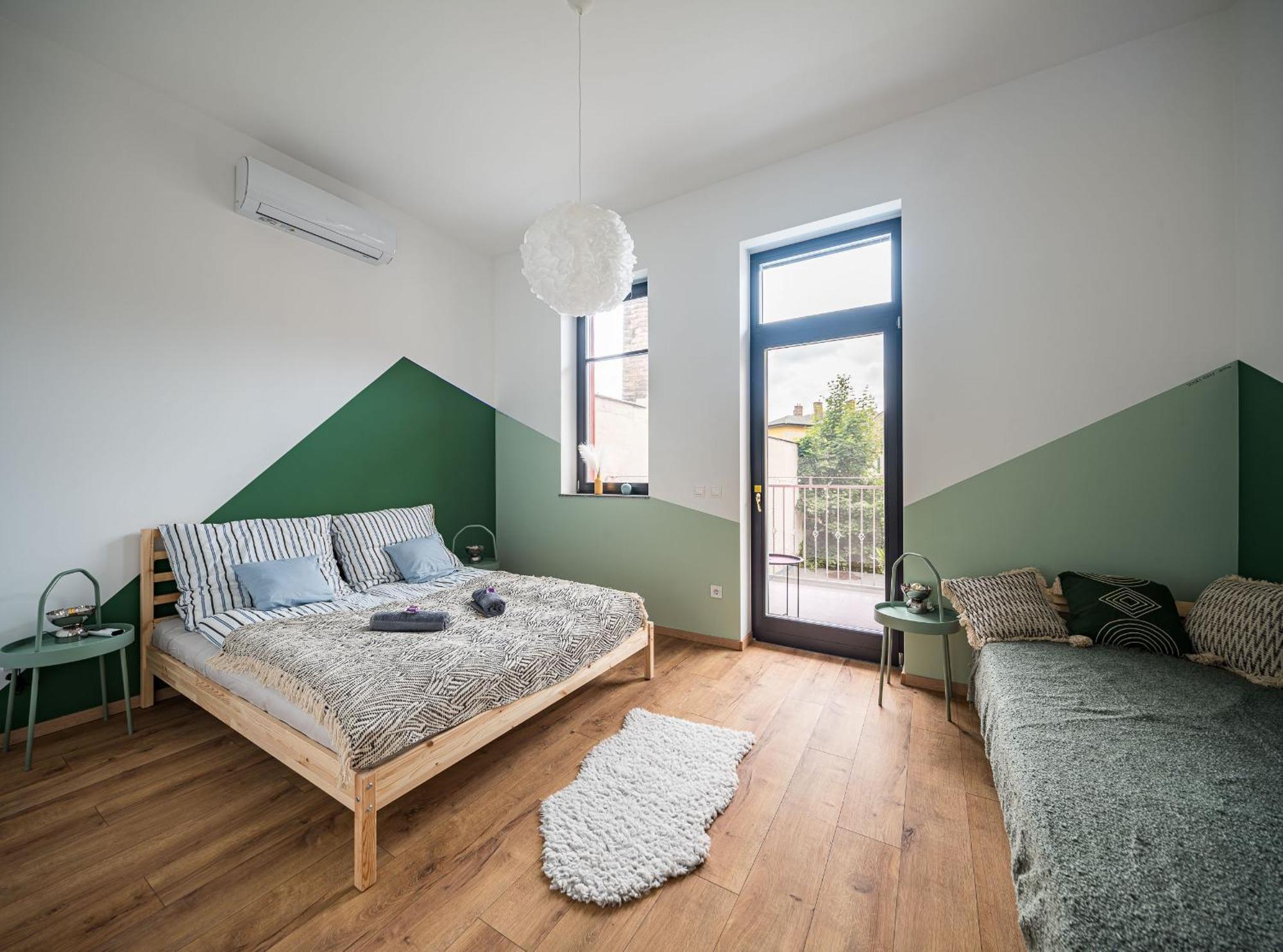 Stafetahaz Apartmanok Vác Buitenkant foto