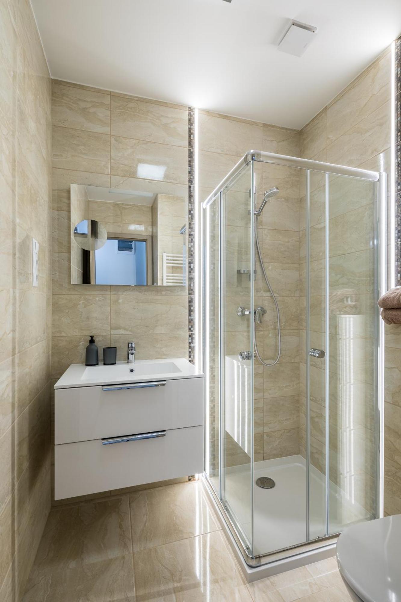 Stafetahaz Apartmanok Vác Buitenkant foto