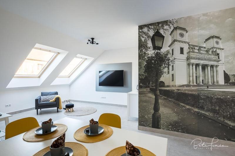 Stafetahaz Apartmanok Vác Buitenkant foto