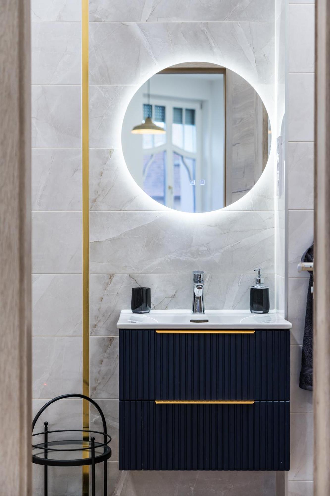 Stafetahaz Apartmanok Vác Buitenkant foto
