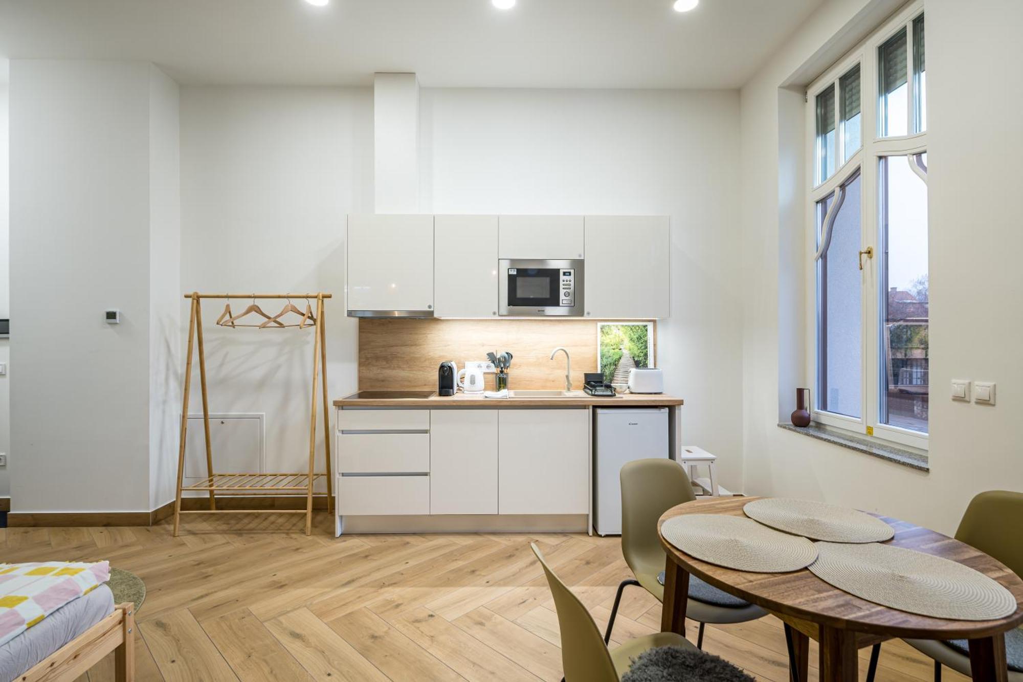 Stafetahaz Apartmanok Vác Buitenkant foto