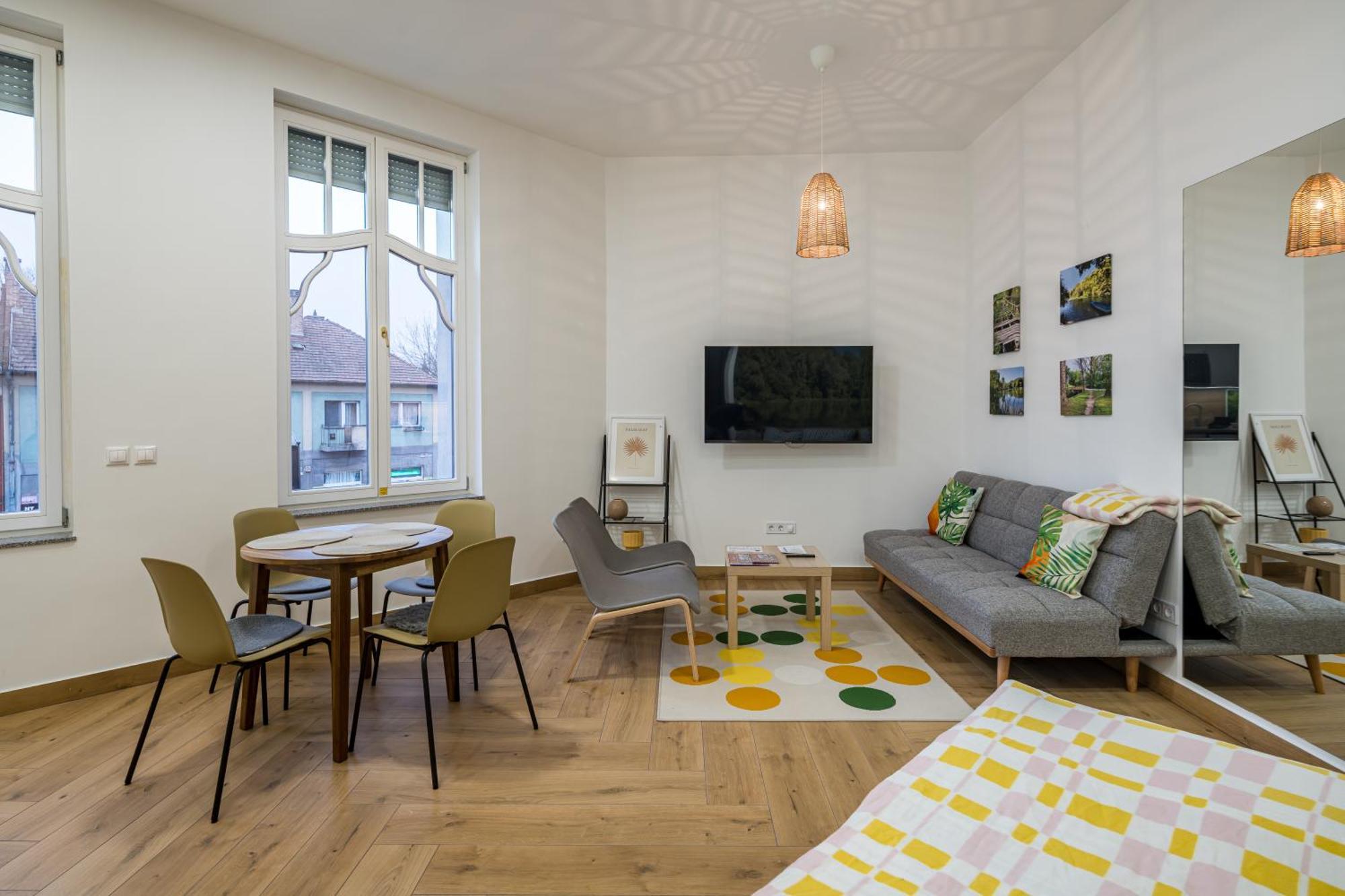 Stafetahaz Apartmanok Vác Buitenkant foto
