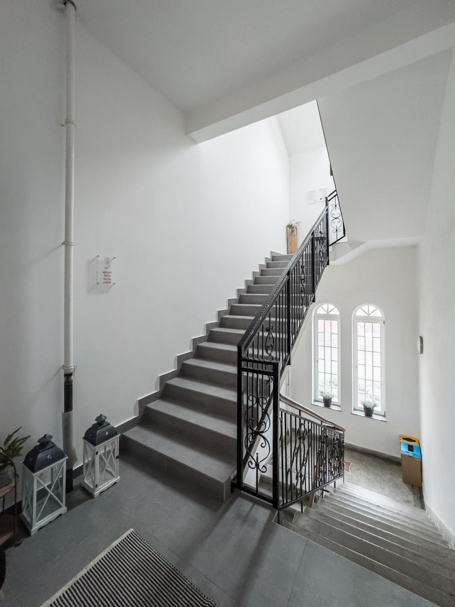 Stafetahaz Apartmanok Vác Buitenkant foto